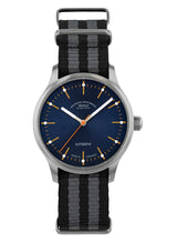 MÜHLE Glashütte Panova Blau