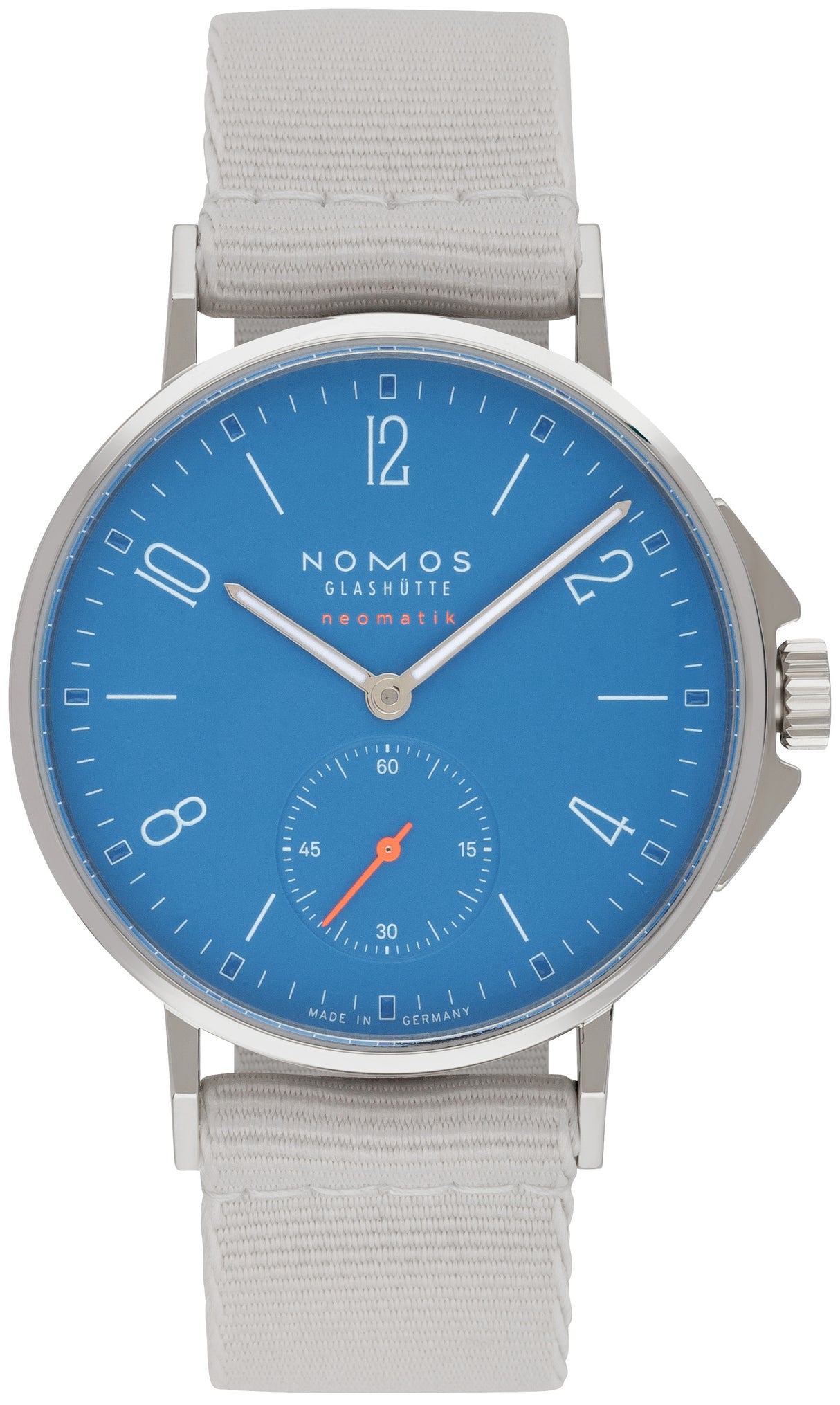 NOMOS Glashütte Ahoi neomatik signalblau