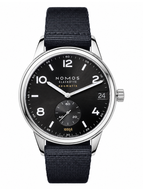 NOMOS Glashütte Club Sport Neomatik 42 Datum Nero Ref. 781