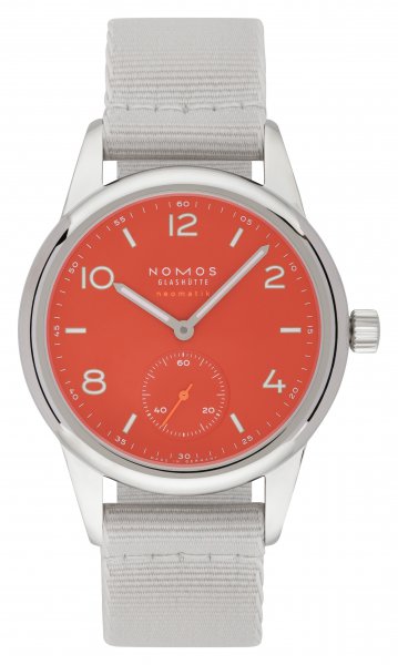 NOMOS Glashütte Club neomatik siren red