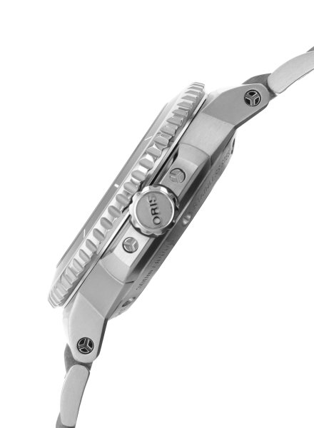 01 733 7792 4154-07 8 19 05P-PL128079_03