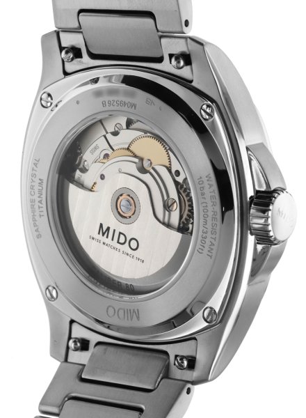 M049.526.44.081.00-PL131384_05