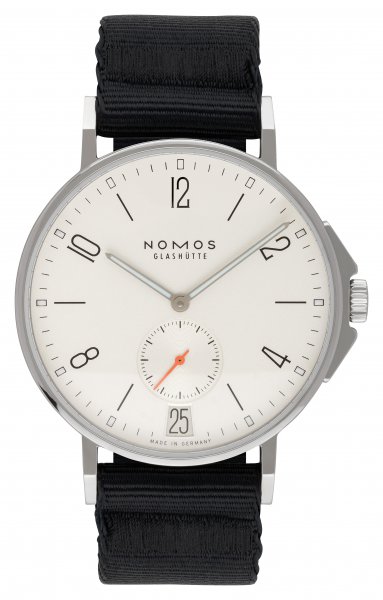 NOMOS Glashütte Ahoi Date