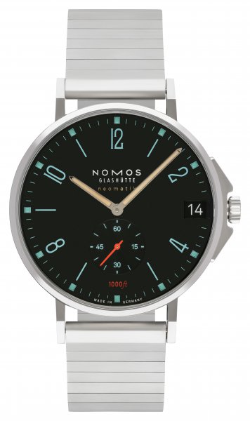 NOMOS Glashütte Tangente Sport Neomatik 42 Datum blauschwarz