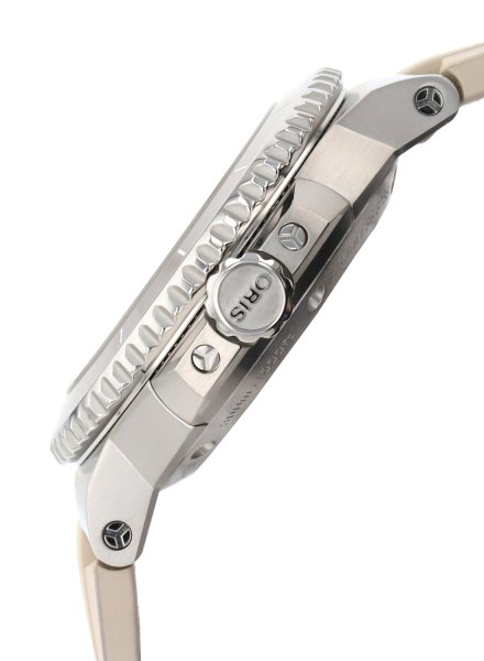 01 733 7792 4151-07 4 19 61FC-PL128066_03