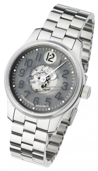 Fortis F-43 Jumping Hour Limited Edition