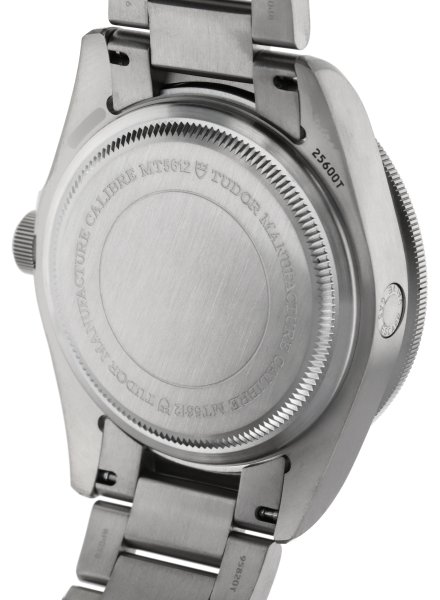 M25600TN-0001-PLX501535_01