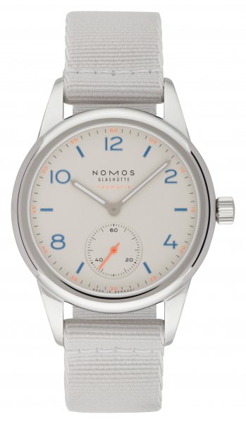 NOMOS Glashütte Club neomatik