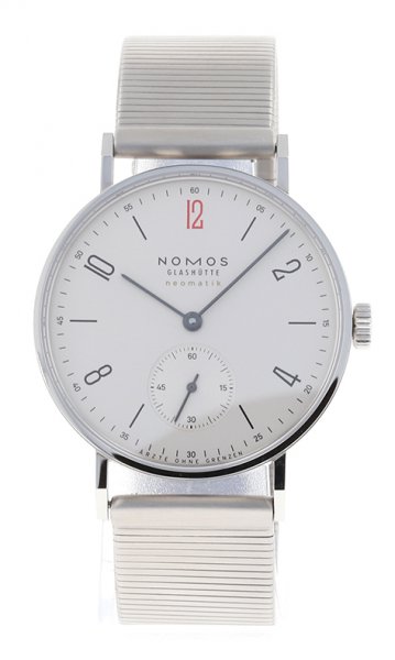 NOMOS Glashütte Tangente neomatik 39 für Ärzte ohne Grenzen Deutschland NOMOS Glashütte Tangente neomatik 39 für Ärzte ohne Grenzen Deutschland