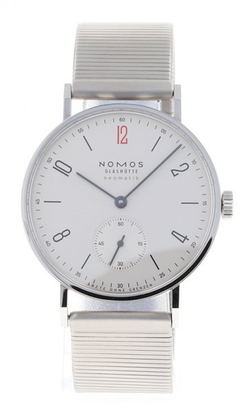 NOMOS Glashütte Tangente neomatik 39 für Ärzte ohne Grenzen Deutschland