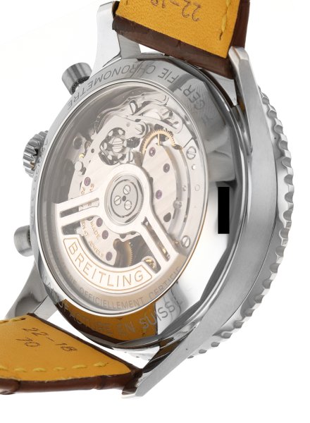 PL124908-AB0139211L1P1_05_breitling