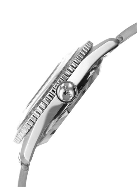 01 733 7707 4057-07 8 20 18-PL128705_03