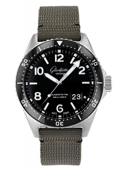 Glashütte Original SeaQ Panorama Date