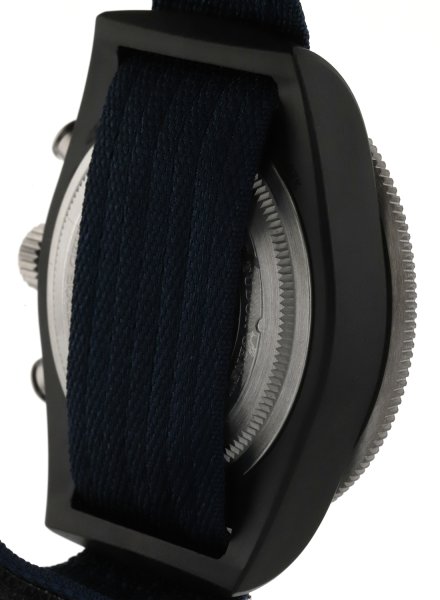 M25807KN-0001-PL128420_01